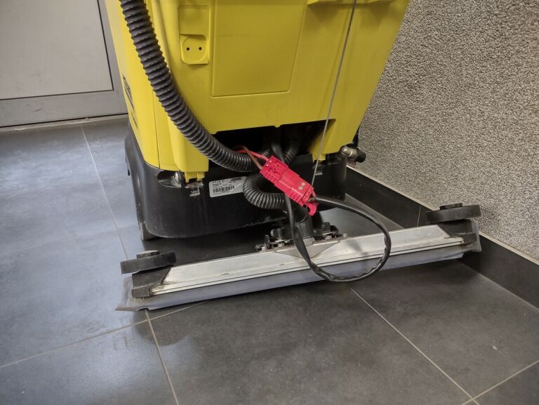 szorowarka-karcher-bd-5540-c-okazja-stan-uzywany