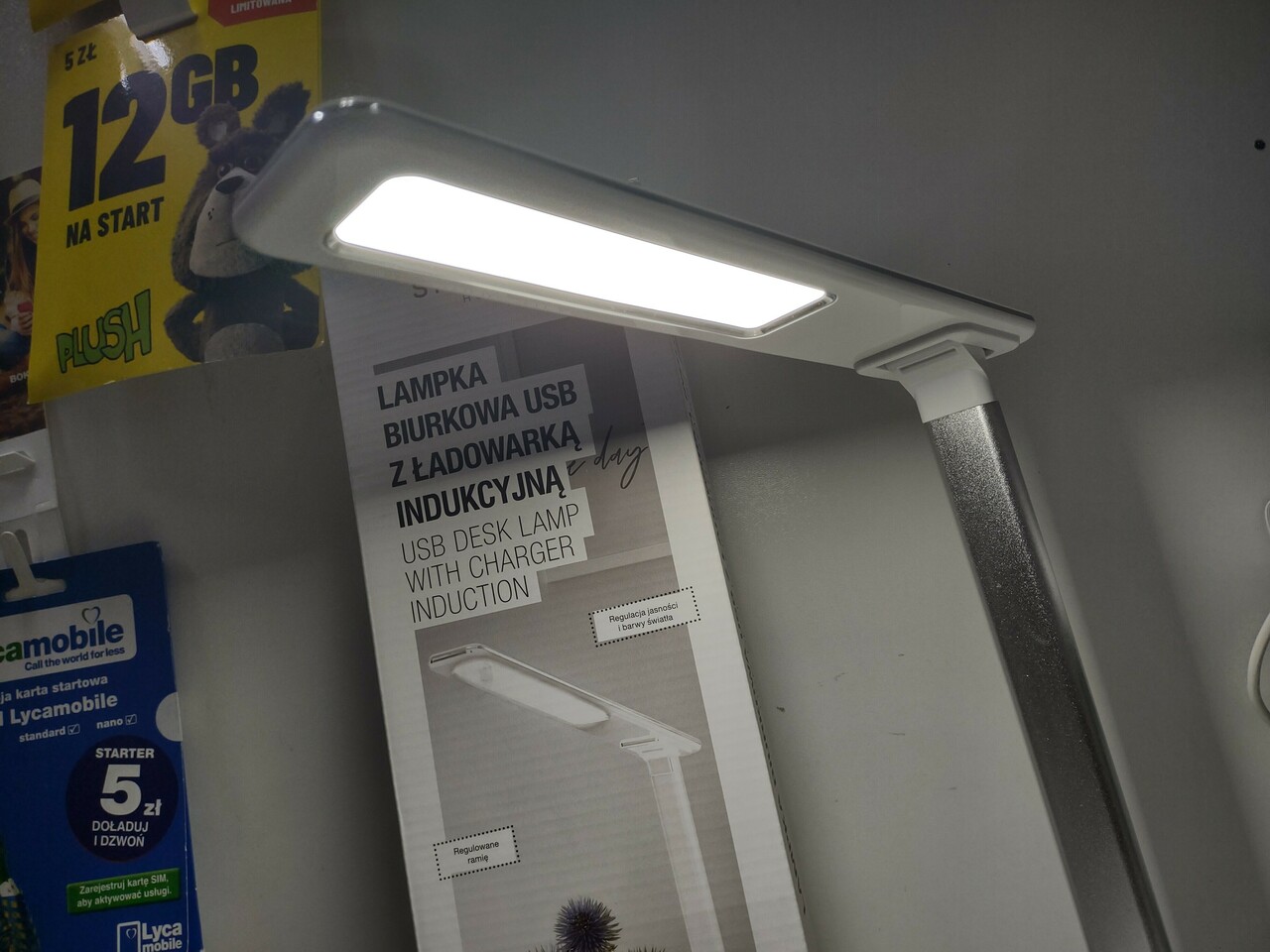 lampka-biurkowa-usb-z-ladowarka-indukcyjna-smukee-kolor-bialy