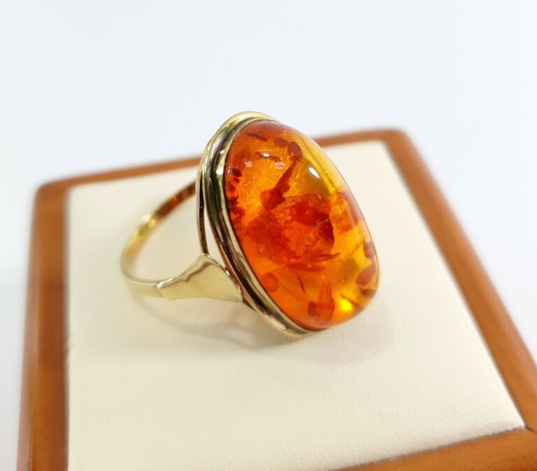 stylowy-zloty-pierscionek-rozmiar24-material-zloto