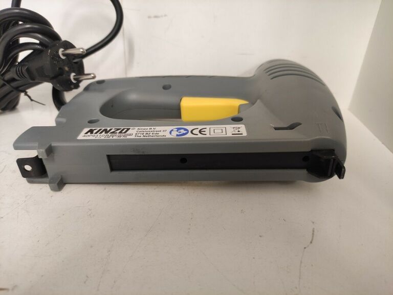 zszywacz-elektryczny-kinzo-40p9310-minimalna-dlugosc-zszywek-15