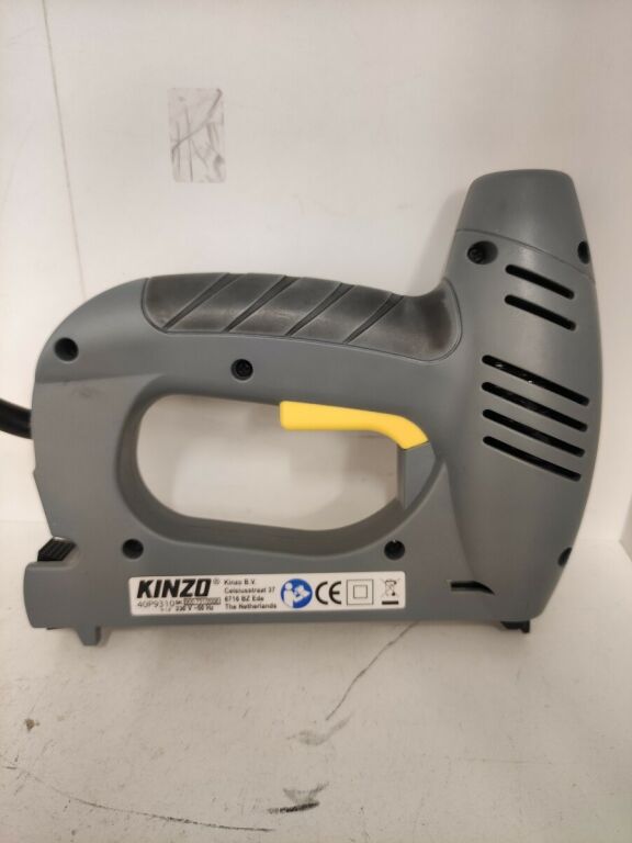 zszywacz-elektryczny-kinzo-40p9310-zasilanie-sieciowe