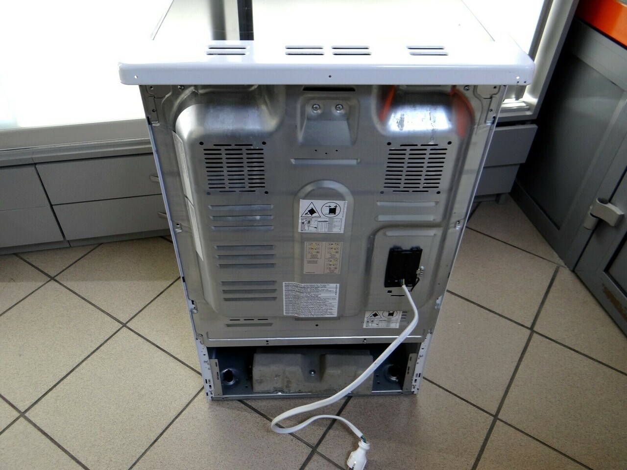 kuchenka-elektryczna-beko-fss57000gw-rodzaj-plyty-elektryczna