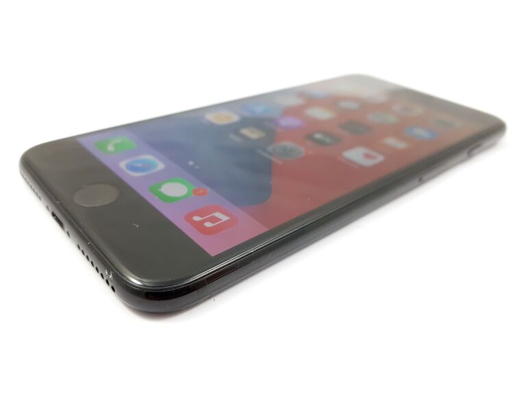 APPLE IPHONE 7 PLUS 3GB RAM 128GB ROM IOS