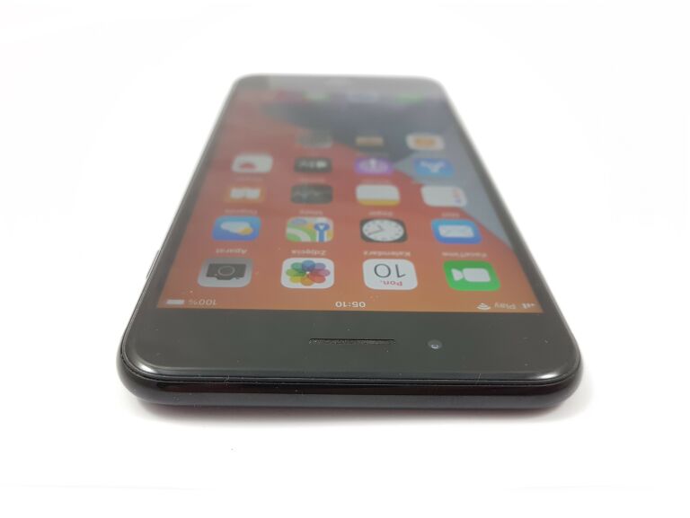 APPLE IPHONE 7 PLUS 3GB RAM 128GB ROM IOS