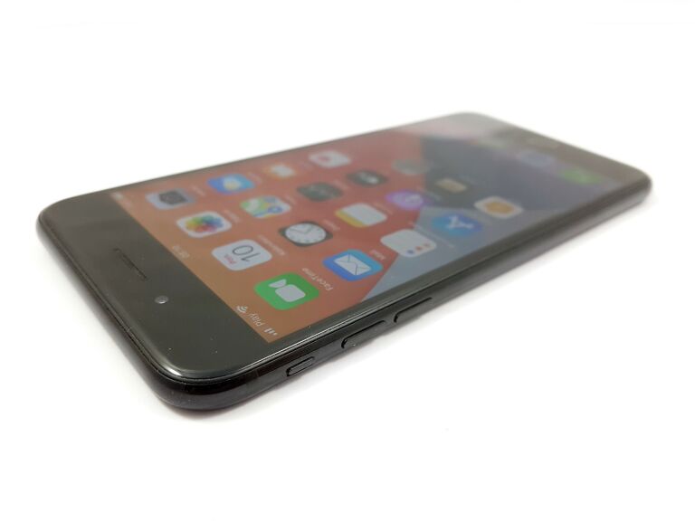 APPLE IPHONE 7 PLUS 3GB RAM 128GB ROM IOS