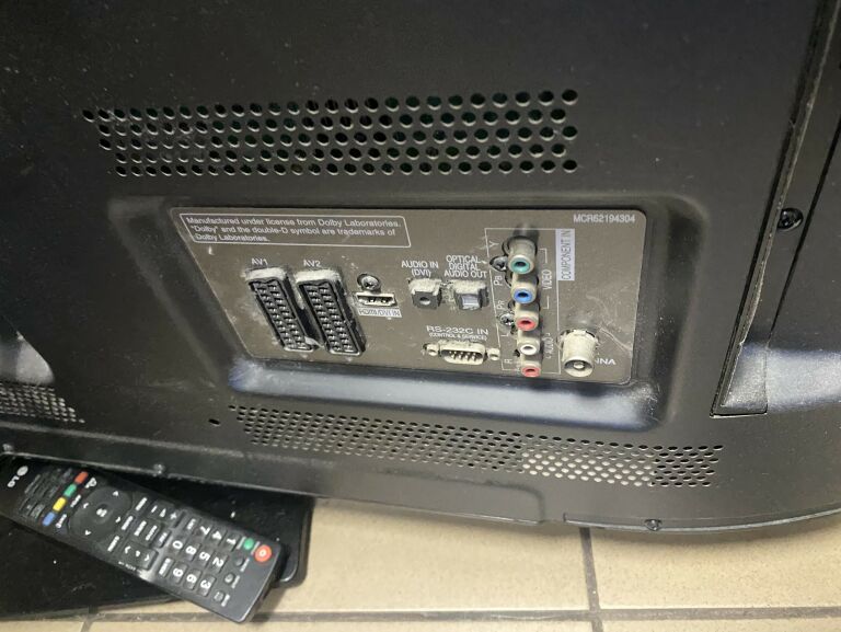 TELEWIZOR LG 50PJ250 - Z PILOTEM ŚNIEŻY