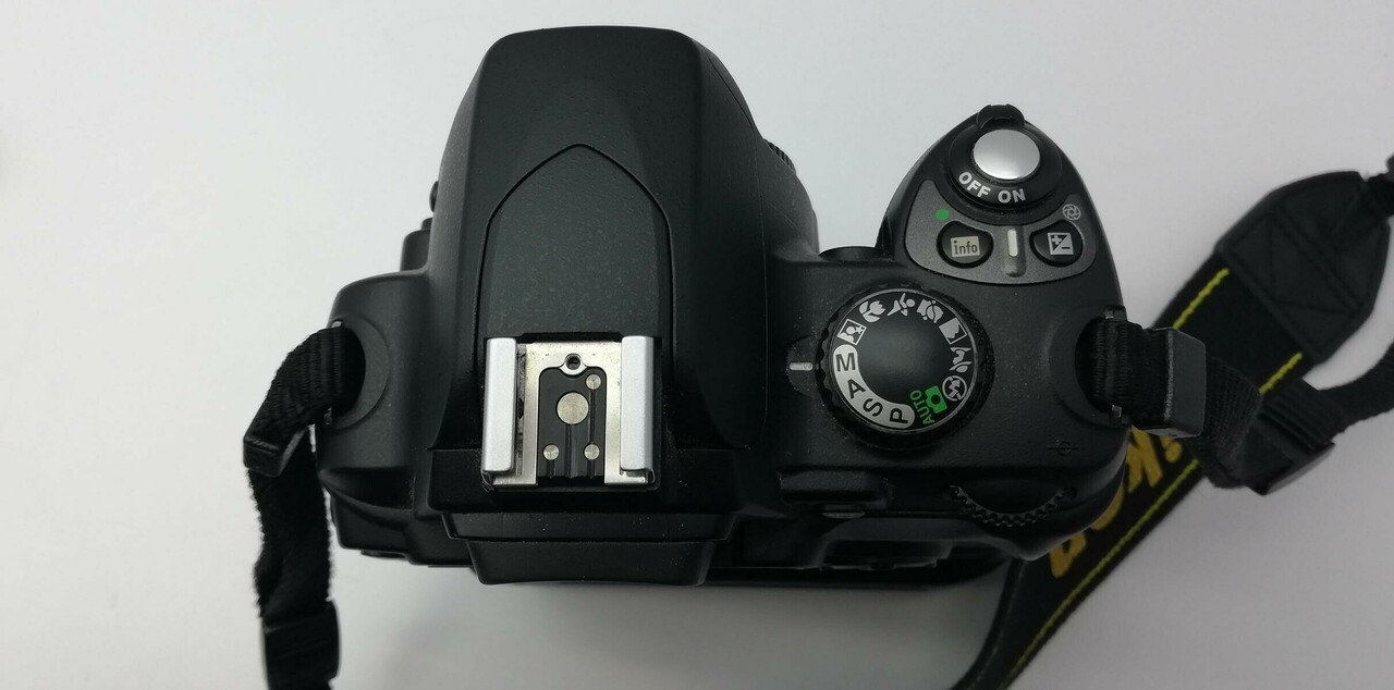 aparat-nikon-d40-ladowarka-karta-2gb-kod-producenta-1234