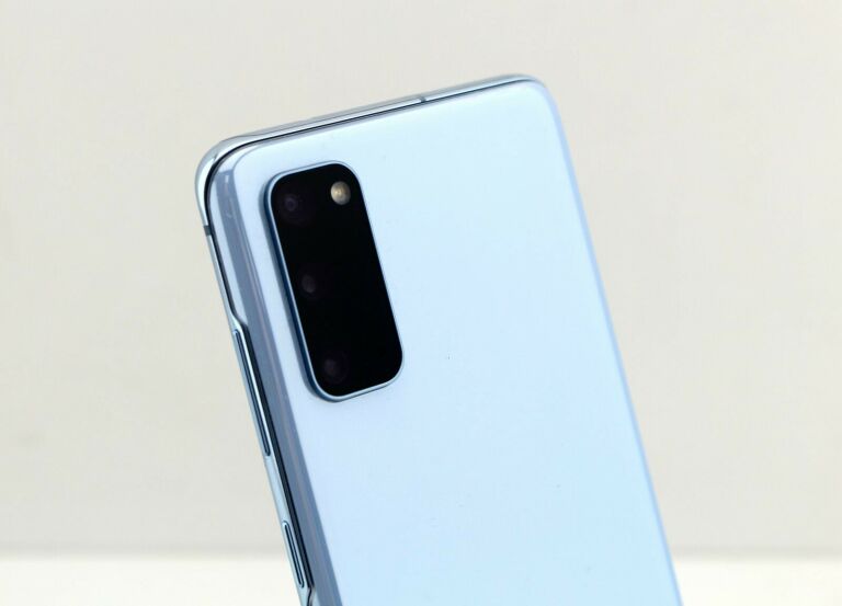 samsung-galaxy-s20-sm-g980fds-8128gb-zest-gwar-kolor-niebieski