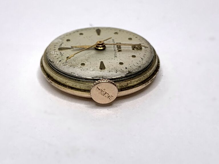 ZŁOTY ZEGAREK DOXA ANTI-MAGNETIQUE