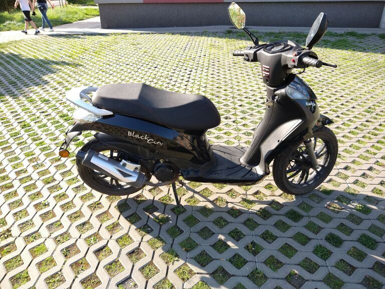 skuter-romet-black-city-50-2t-2016r-163km-stan-uzywany