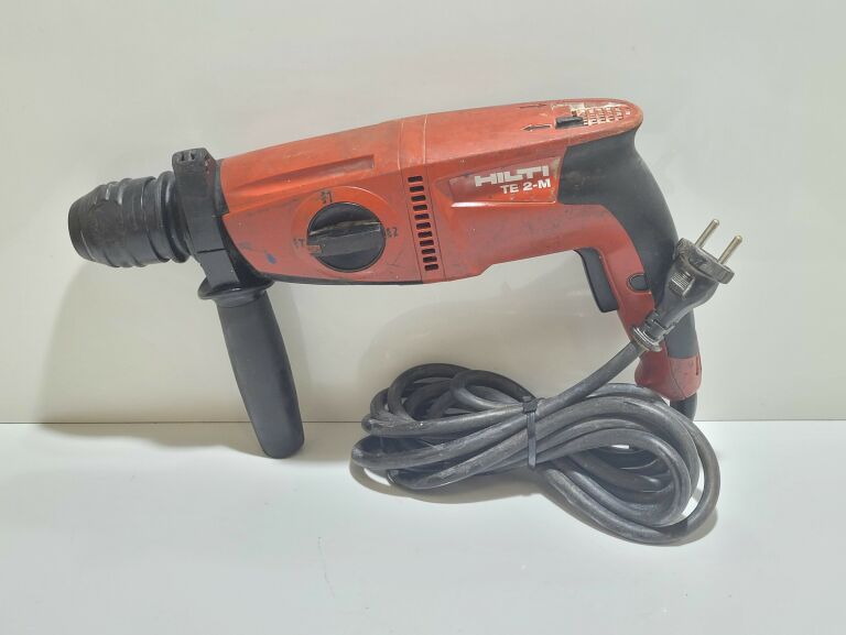 HILTI TE-2M MLOTOWIERTARKA UDAROWA 650W 1.8J