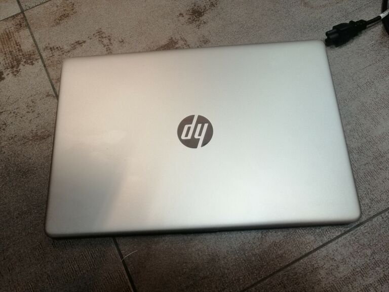 LAPTOP HP 15S-FQ2011NW I3/8GB GWAR Z 01.2021