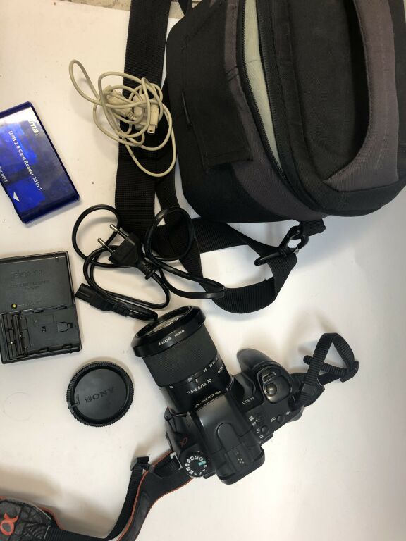 APARAT SONY A300 OBIEKTYW 18-70 + FUTERAŁ