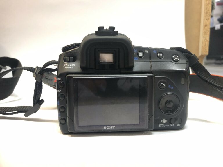 APARAT SONY A300 OBIEKTYW 18-70 + FUTERAŁ