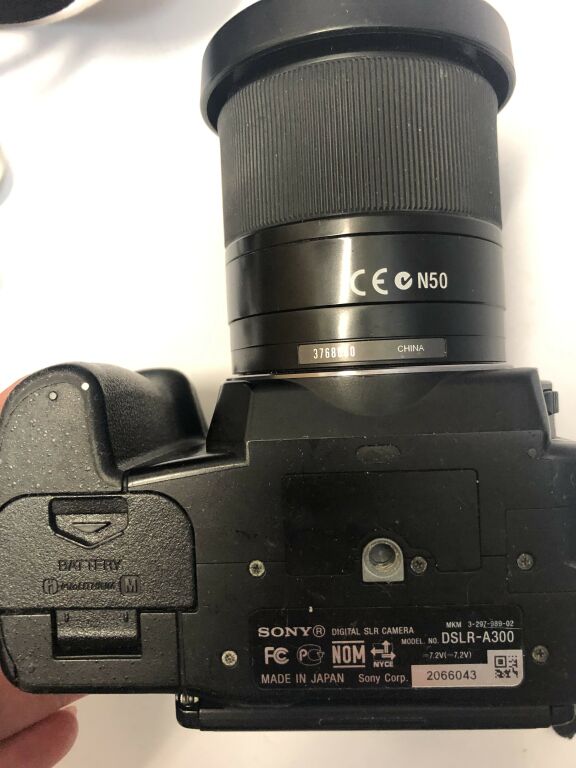 APARAT SONY A300 OBIEKTYW 18-70 + FUTERAŁ