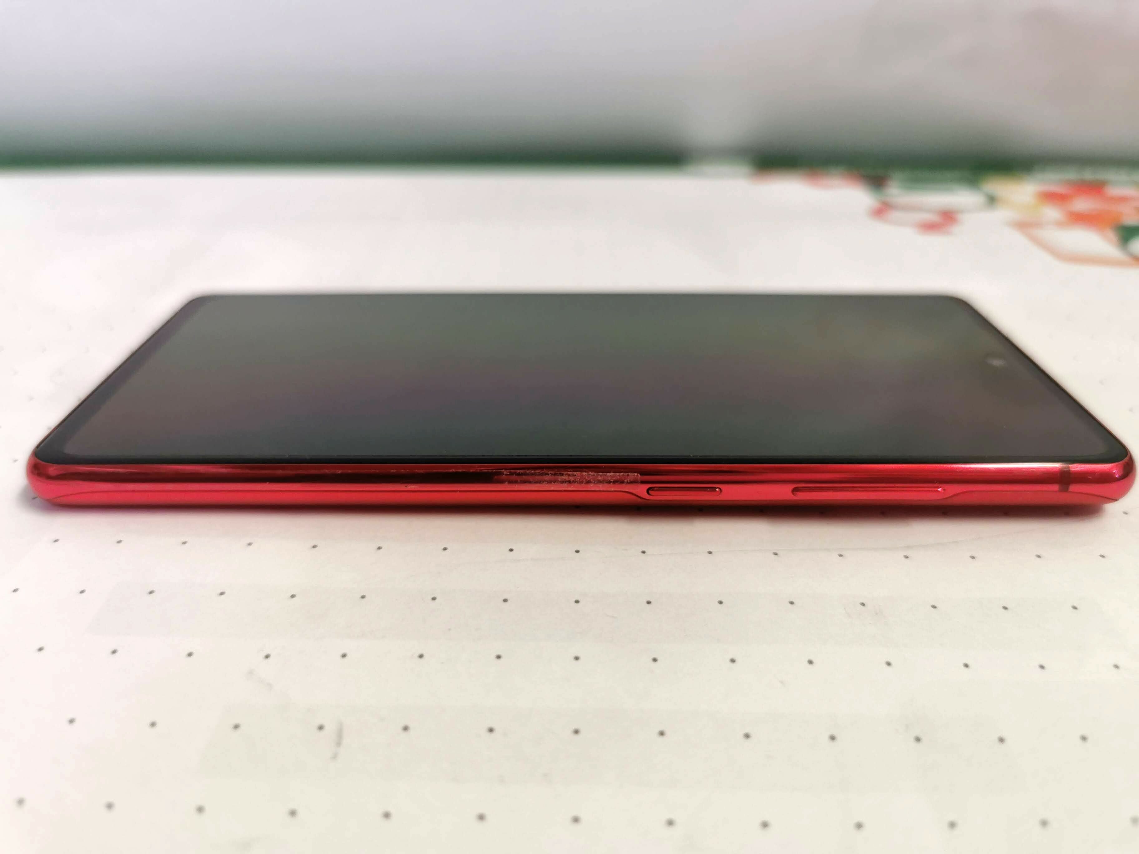 samsung-galaxy-s20-fe-5g-cloud-red-przekatna-ekranu-65