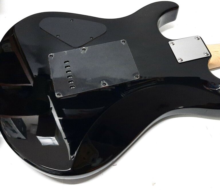 gitara-elektryczna-yamaha-erg-121c-product-id