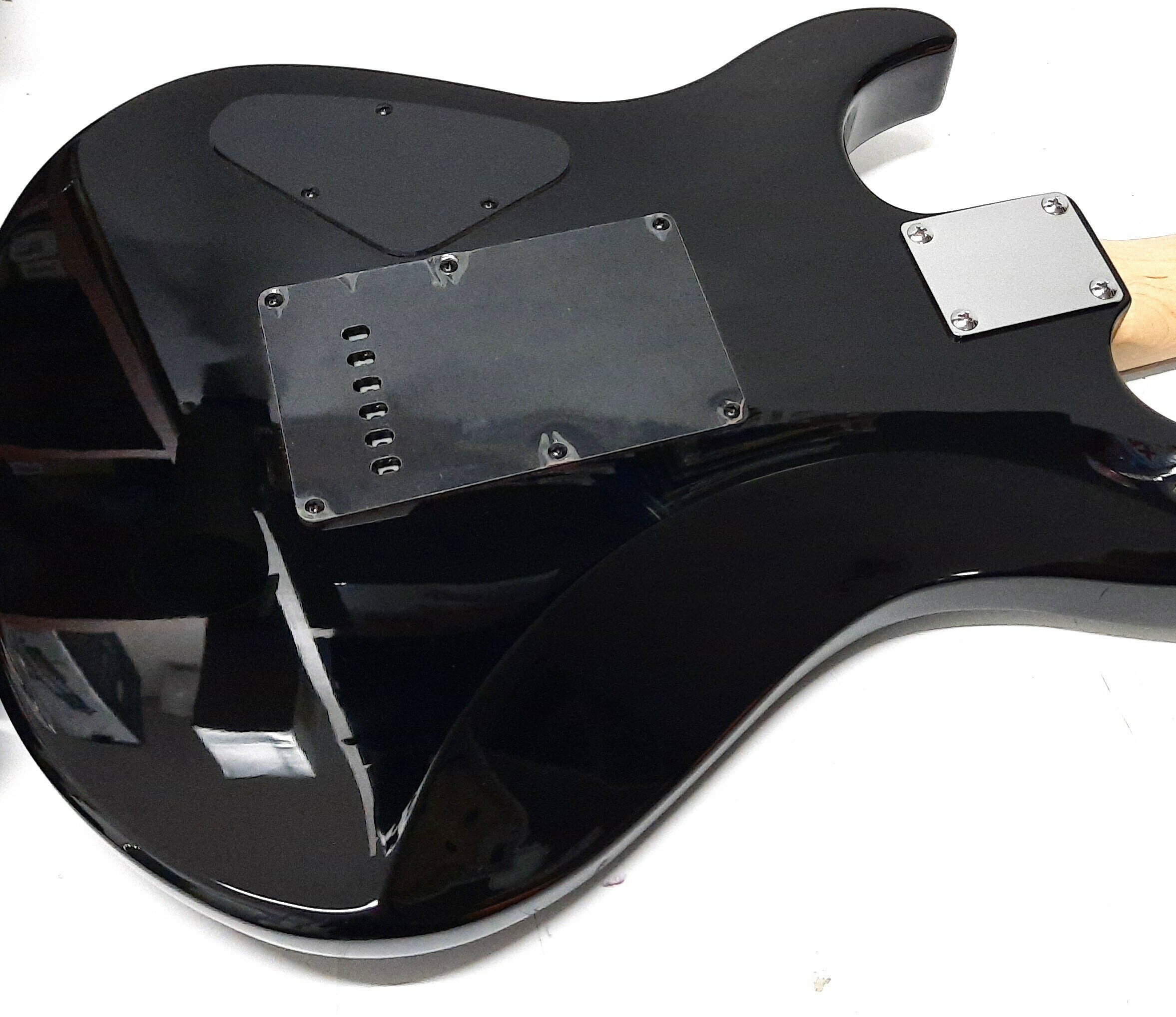 gitara-elektryczna-yamaha-erg-121c-product-id