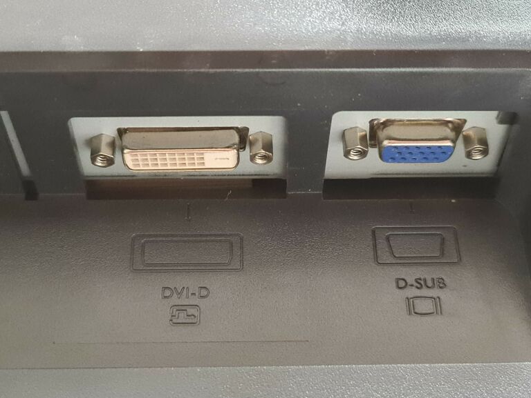 MONITOR KOMPUTEROWY