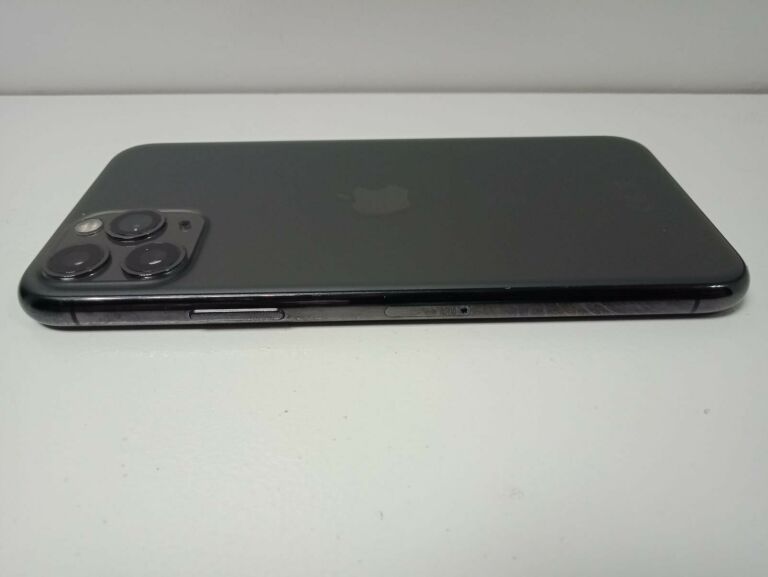 telefon-apple-iphone-11-pro-komplet-kod-producenta-mwc22pma