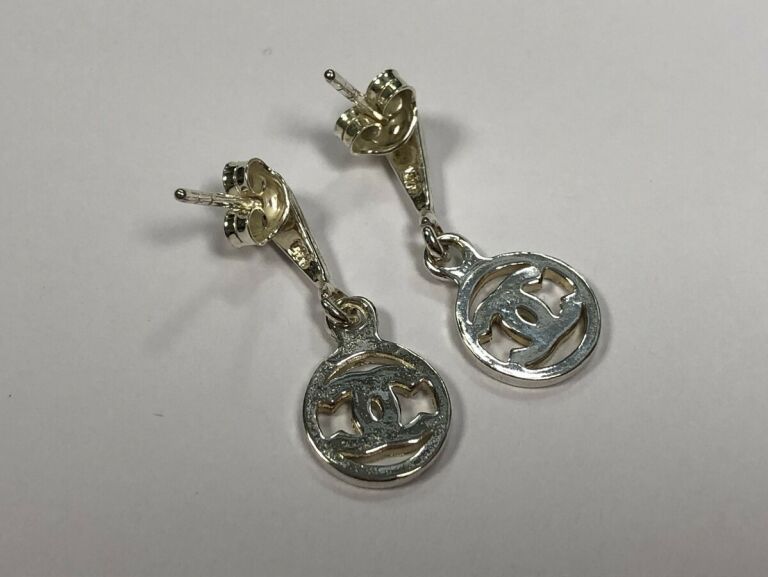 srebrne-kolczyki-w-stylu-chanel-p925-motyw-brak