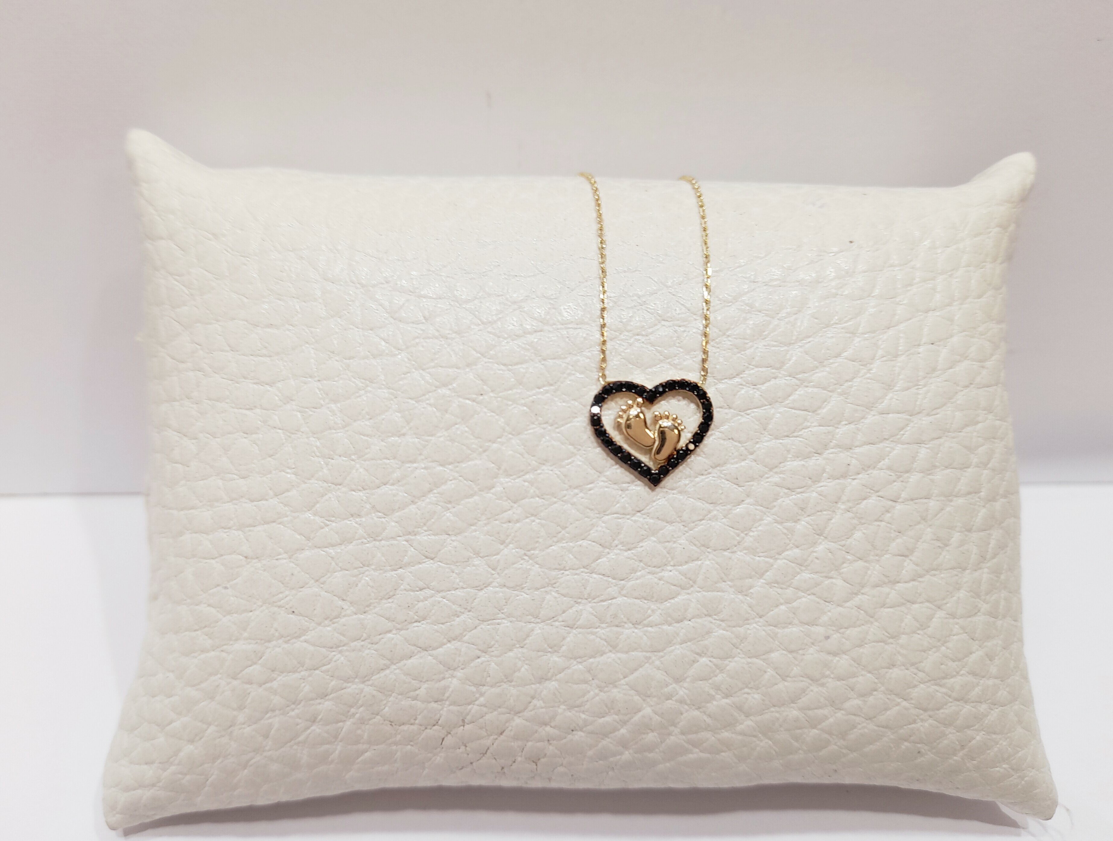 zlota-celebrytka-czarne-serce-i-stopki-171g-ean-gtin-5905868200263