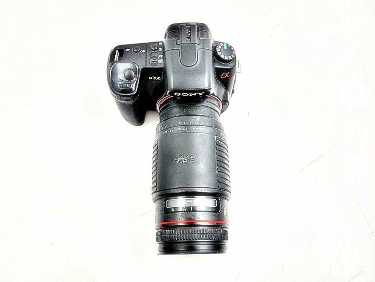 LUSTRZANKA SONY ALPHA DSLR-A300