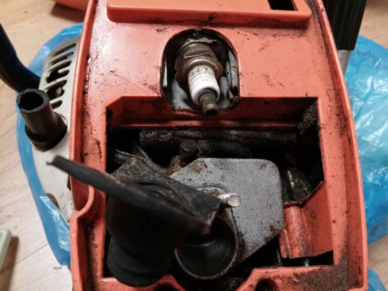 pila-spalinowa-viki-opis-stan-uzywany