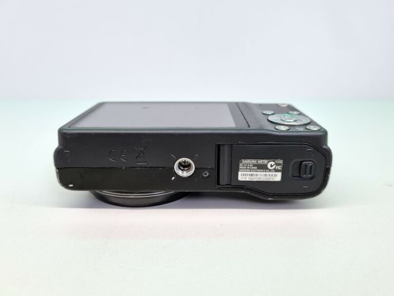 APARAT SAMSUNG WB700 14,1 MPX