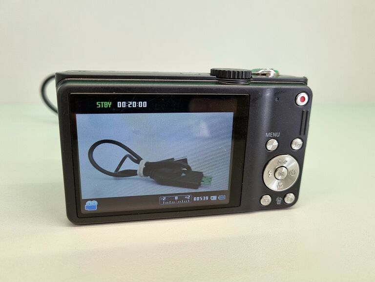 APARAT SAMSUNG WB700 14,1 MPX