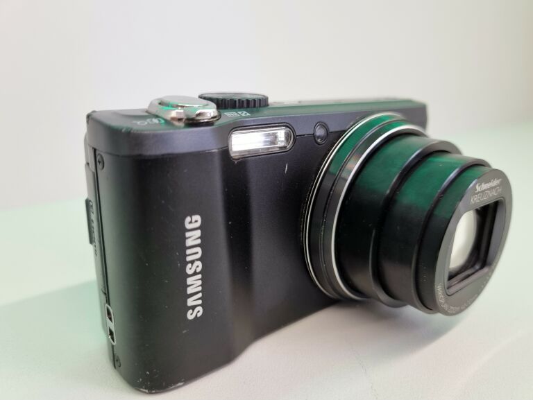 APARAT SAMSUNG WB700 14,1 MPX