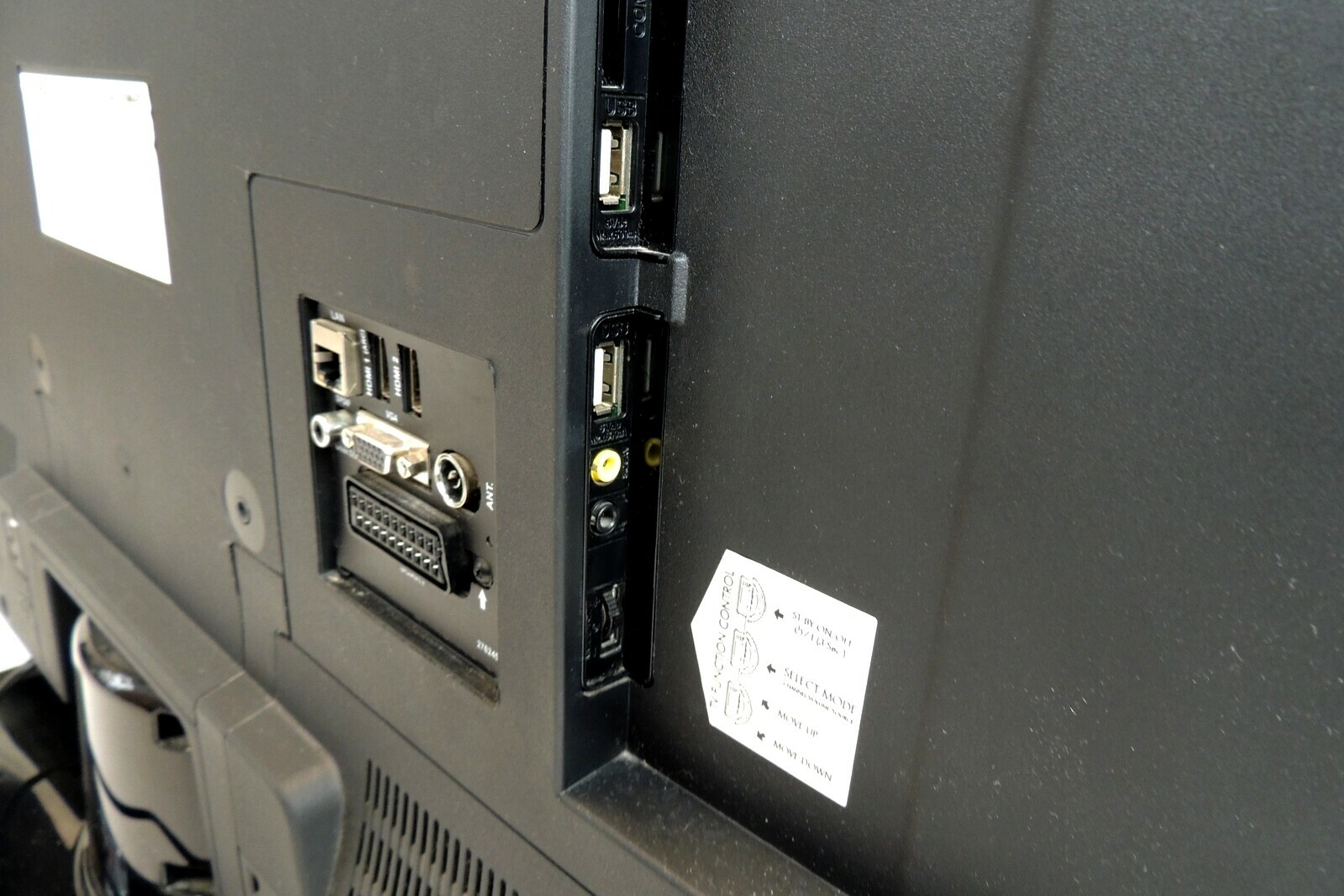 hyundai-fl40211-smart-full-hd-2xhdmi-usb-dvb-t-typ-telewizora-led