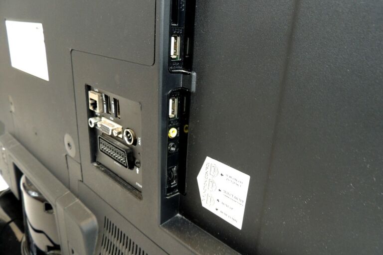 HYUNDAI FL40211 SMART FULL HD 2XHDMI USB DVB-T