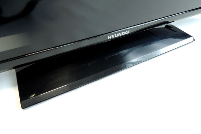 hyundai-fl40211-smart-full-hd-2xhdmi-usb-dvb-t-stan-uzywany