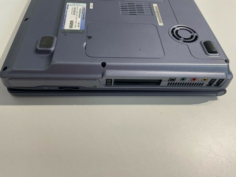 LAPTOP SONY VAIO PCG-FRV26 (DZIALA NA ŁADOWARCE)