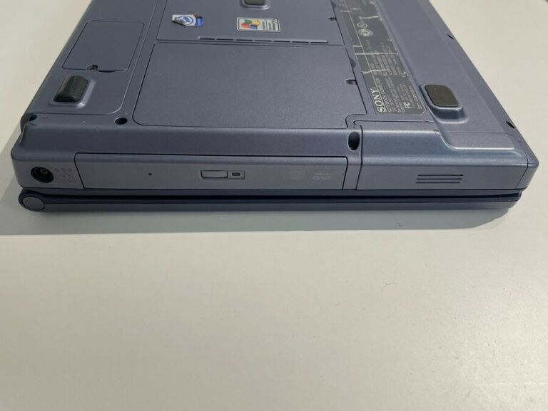 LAPTOP SONY VAIO PCG-FRV26 (DZIALA NA ŁADOWARCE)