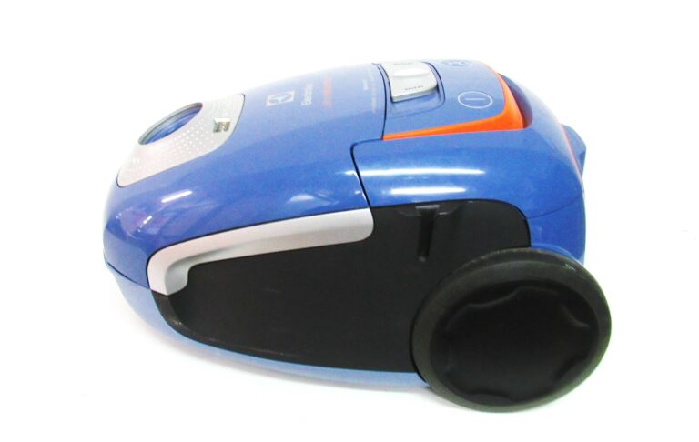 ODKURZACZ ELECTROLUX EUS8X2SB ULTRASILENCER