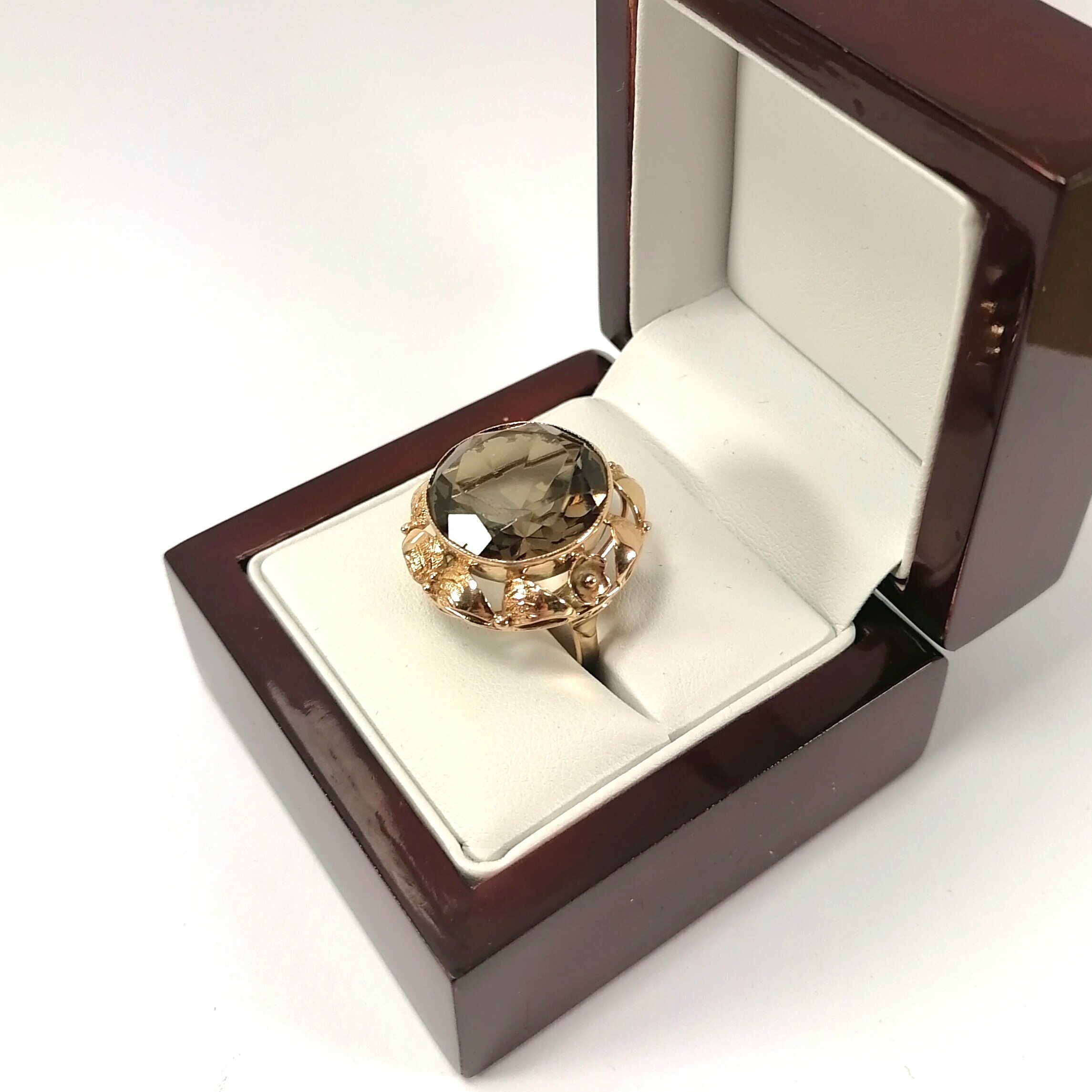 zloty-pierscionek-kwarc-dymny-585-r13-815g-kolor-dominujacy-zloty