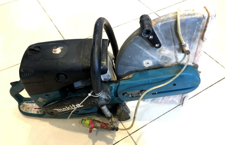 PRZECINARKA MAKITA EK8100