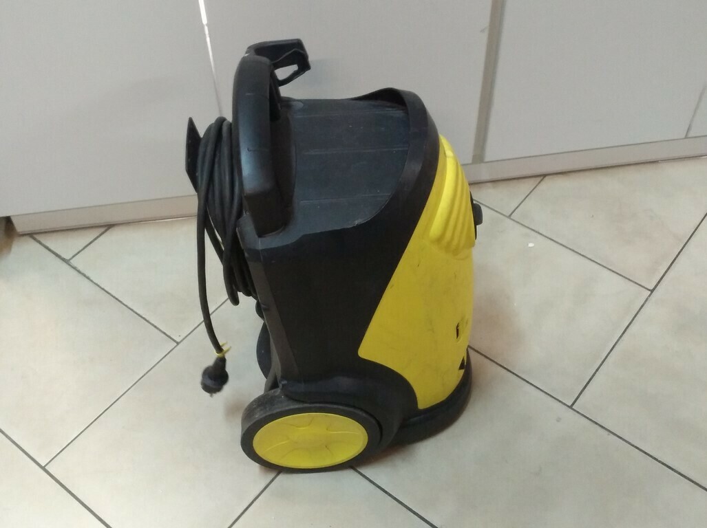 myjka-cisnieniowa-karcher-hd515c-cisnienie-robocze-150