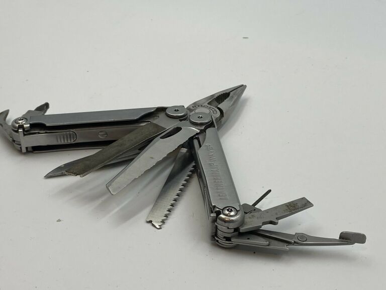 MULTITOOL LEATHERMAN WAVE