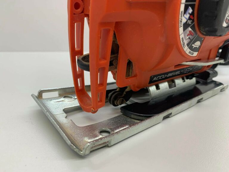 wyrzynarka-black-decker-ks800s-marka-blackdecker