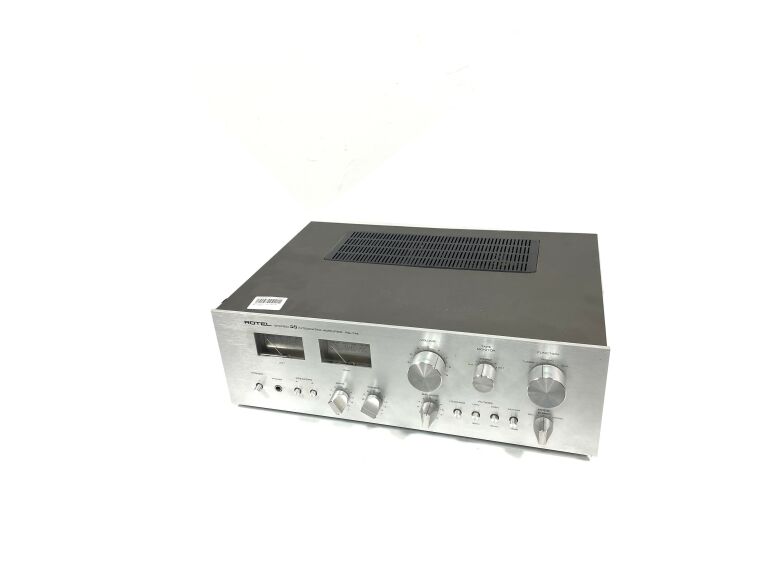 WZMACNIACZ ROTEL RA-714