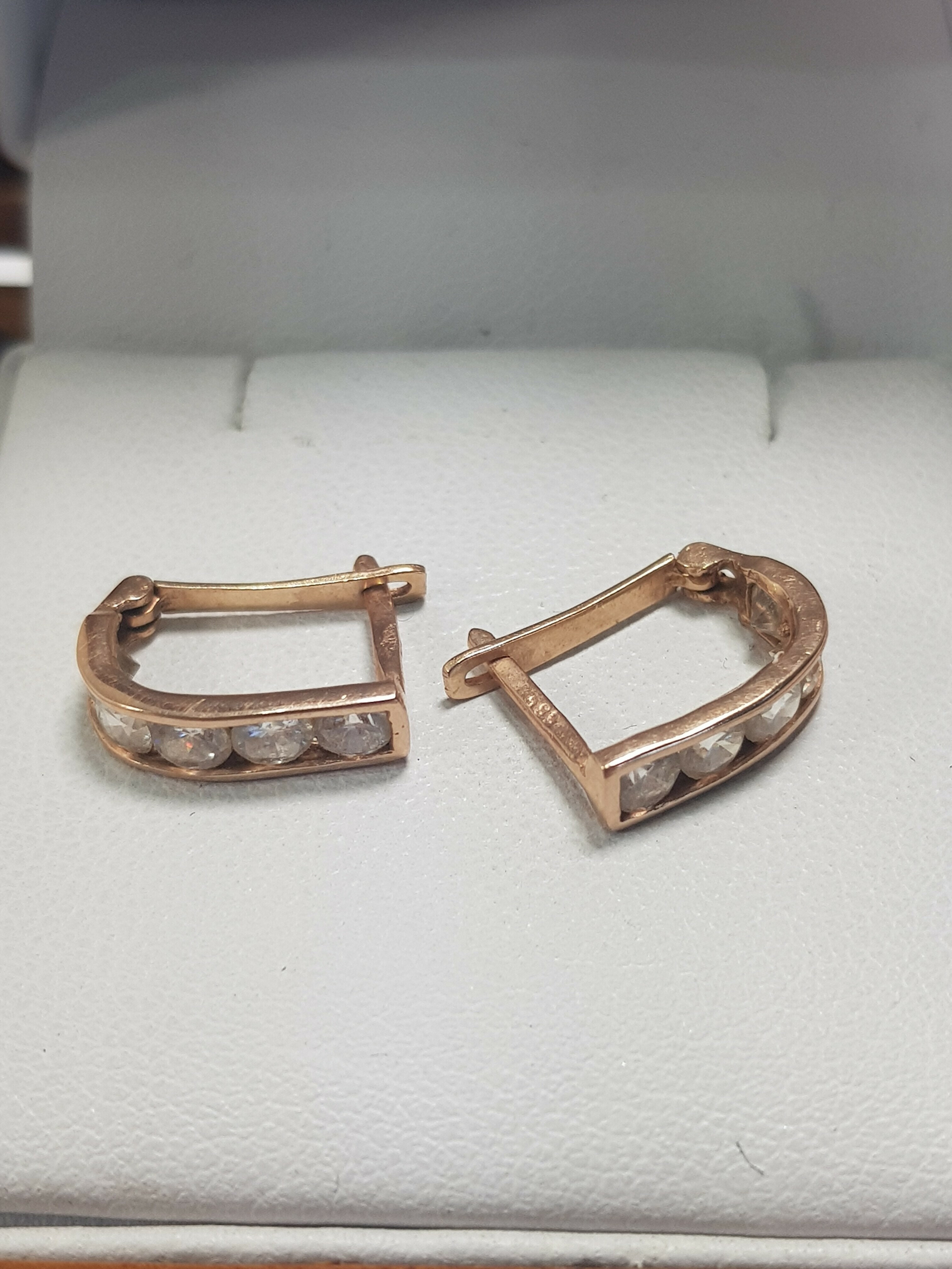 zlote-kolczyki-zamkowa-8a-krasnystaw