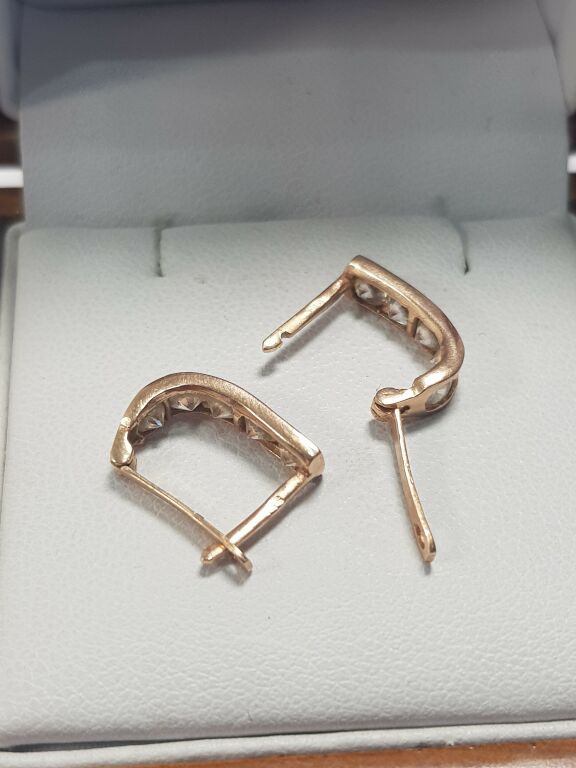 zlote-kolczyki-rodzaj-wyrob-jubilerski