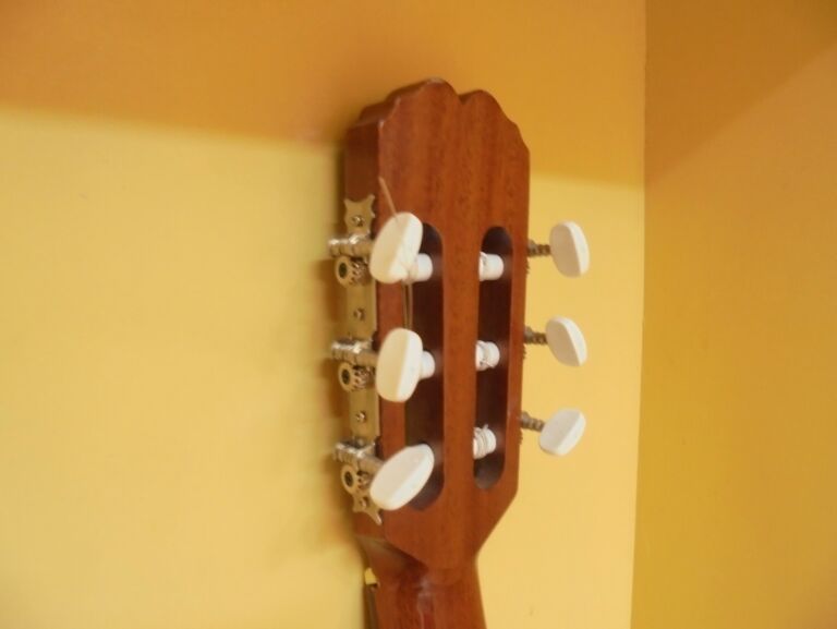 GITARA ALVARO MODEL 25