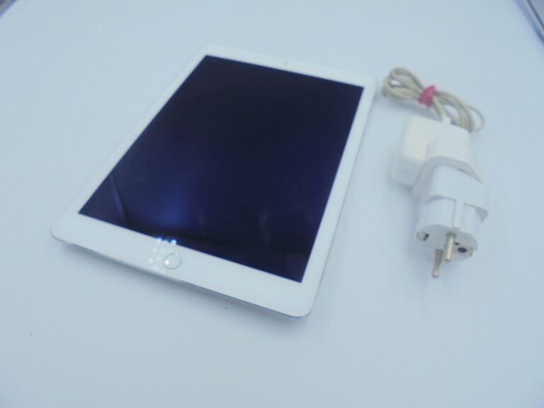 APPLE IPAD AIR 2 A1566 32/2GB