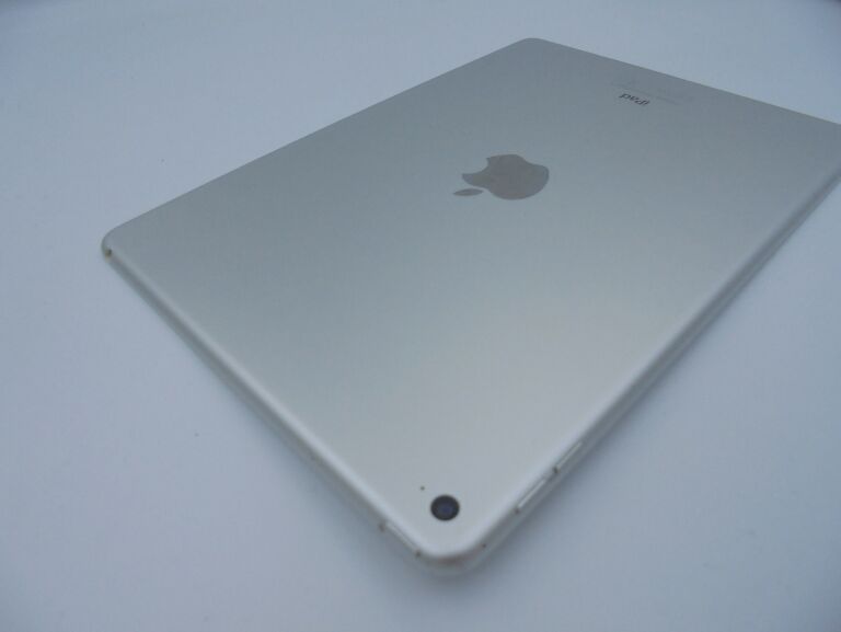 APPLE IPAD AIR 2 A1566 32/2GB