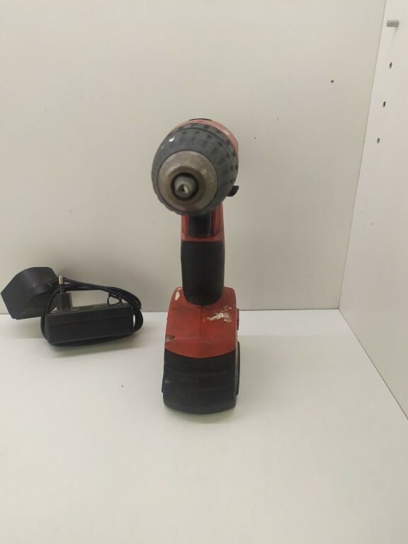 WKRETARKA HILTI SF 121-A + ZASILACZ