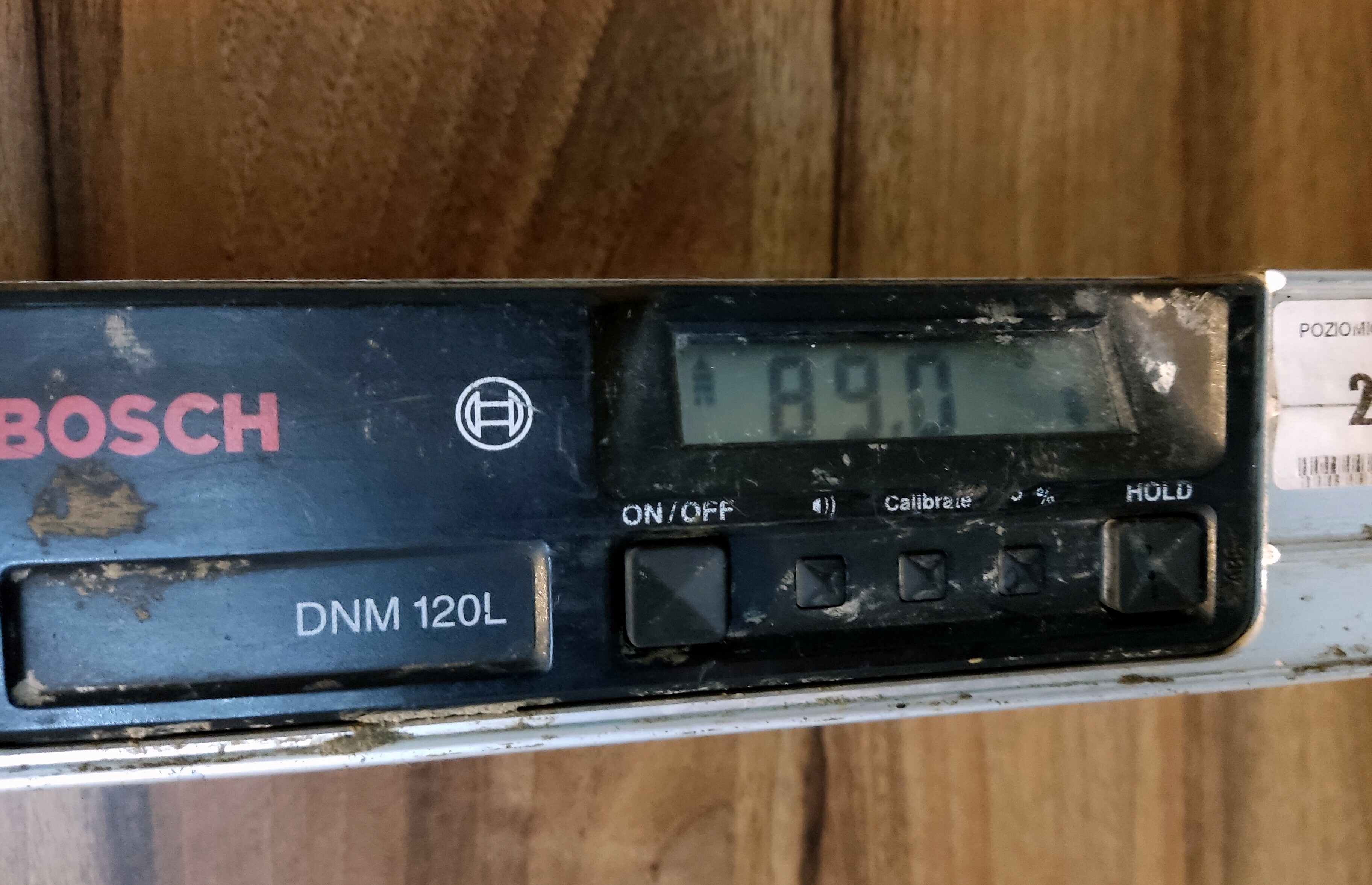 poziomica-bosch-dnm-120l-stan-uzywany